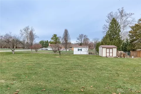 3864 Quailhollow Ct, Springfield, OH 45502 photo 31