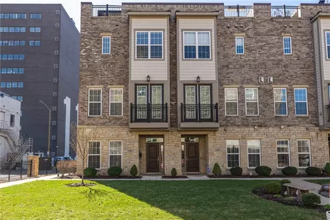125 Lowe Ln, Dayton, OH 45402