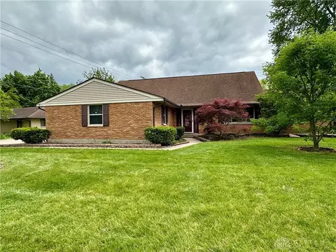 2312 E Whipp Rd, Dayton, OH 45440