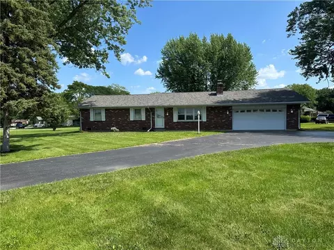 535 Barnhart Rd, Troy, OH 45373