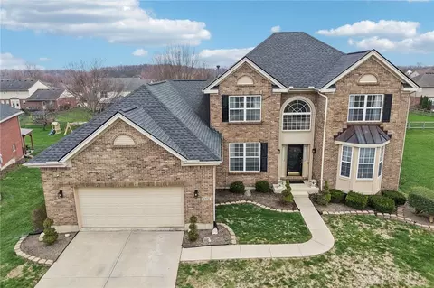 9378 Remington Hill Rd, Centerville, OH 45458