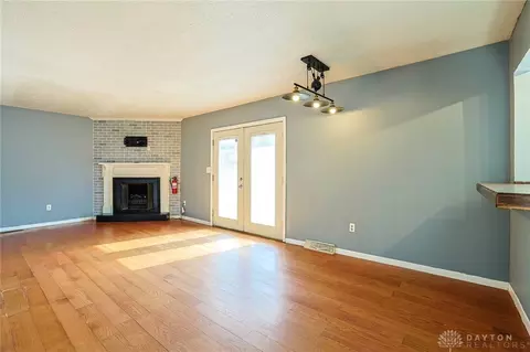 2437 Trinity Dr, Middletown, OH 45044 photo 10
