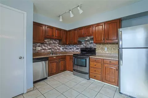 2437 Trinity Dr, Middletown, OH 45044 photo 11