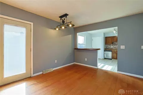 2437 Trinity Dr, Middletown, OH 45044 photo 9