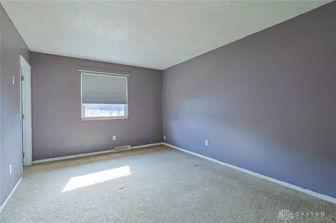 2437 Trinity Dr, Middletown, OH 45044 photo 15