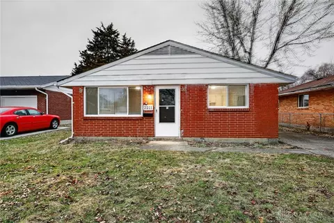 2211 Martin Ave, Dayton, OH 45414