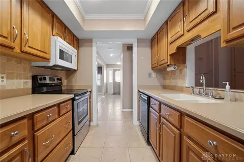 Kitchen - 332 Kimbary Dr, Washington Township, OH 45458 photo 6 of 6