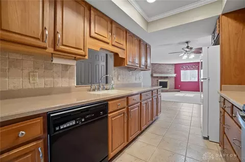 Kitchen - 332 Kimbary Dr, Washington Township, OH 45458 photo 2 of 6