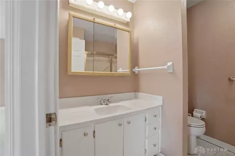 Bath - 332 Kimbary Dr, Washington Township, OH 45458 photo 1 of 6