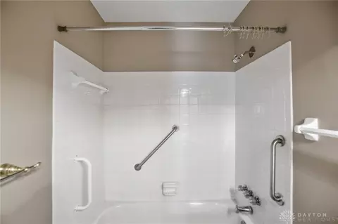 Bath - 332 Kimbary Dr, Washington Township, OH 45458 photo 6 of 6