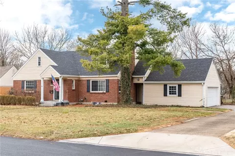 Exterior - 3217 Atherton Rd, Kettering, OH 45409 photo 2 of 8