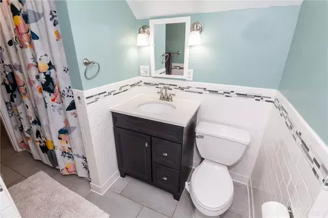Bath - 3217 Atherton Rd, Kettering, OH 45409 photo 6 of 7
