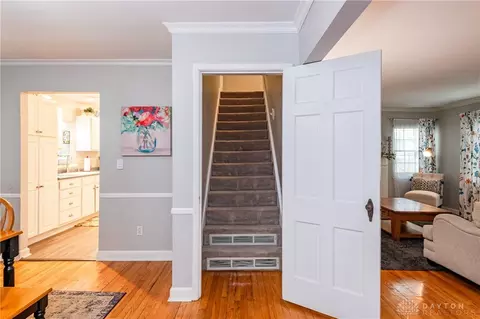 Entry Way - 3217 Atherton Rd, Kettering, OH 45409 photo 3 of 4