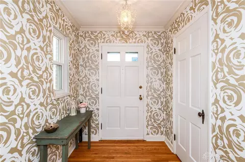 Entry Way - 3217 Atherton Rd, Kettering, OH 45409 photo 1 of 4