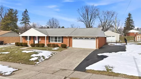 3081 Glengarry Dr, Dayton, OH 45420