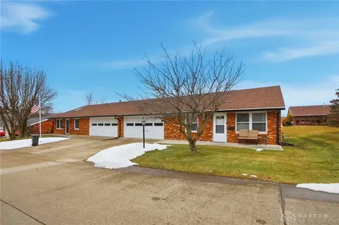 3153 N Argonne Ln, Springfield, OH 45503