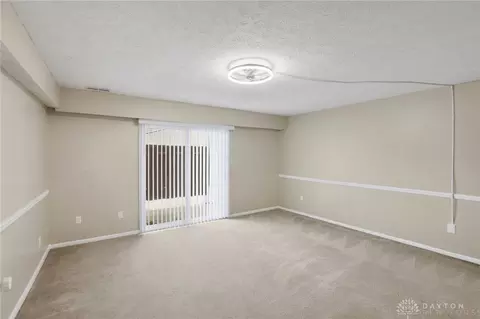 Living - 615 Villa Rd #K, Springfield, OH 45503 photo 3 of 3
