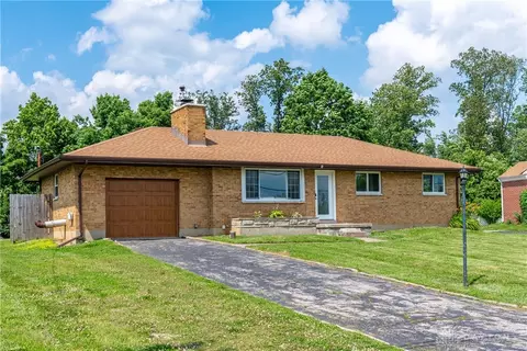 3976 Graham Dr, Dayton, OH 45431