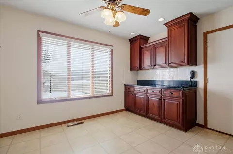 Kitchen - 1040 Carson Ln, Springfield, OH 45503 photo 7 of 7