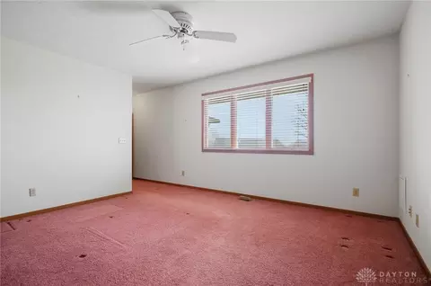 Bedroom - 1040 Carson Ln, Springfield, OH 45503 photo 3 of 4