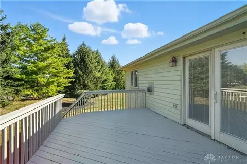 Exterior - 9372 Parkside Dr, Centerville, OH 45458 photo 10 of 10
