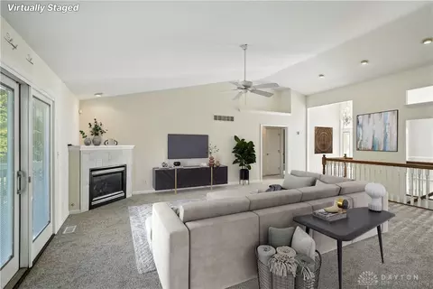 Living - 9372 Parkside Dr, Centerville, OH 45458 photo 7 of 8