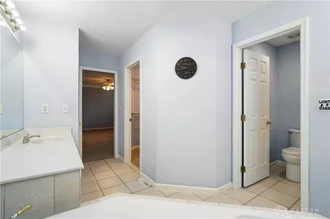 Bath - 9372 Parkside Dr, Centerville, OH 45458 photo 3 of 7