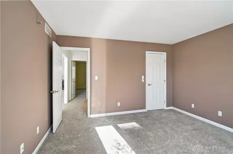 Bedroom - 9372 Parkside Dr, Centerville, OH 45458 photo 7 of 13