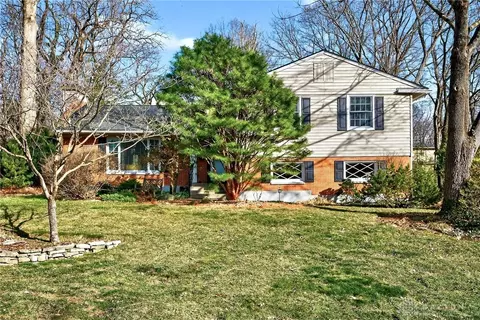 3448 Indian Hill Dr, Kettering, OH 45429