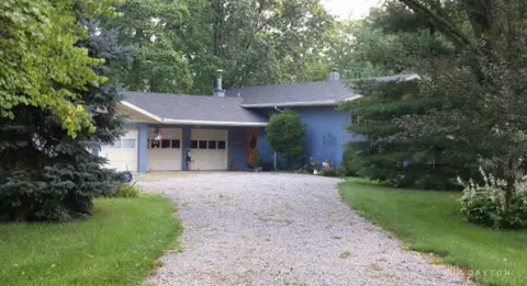 606 Barnhart Rd, Troy, OH 45373