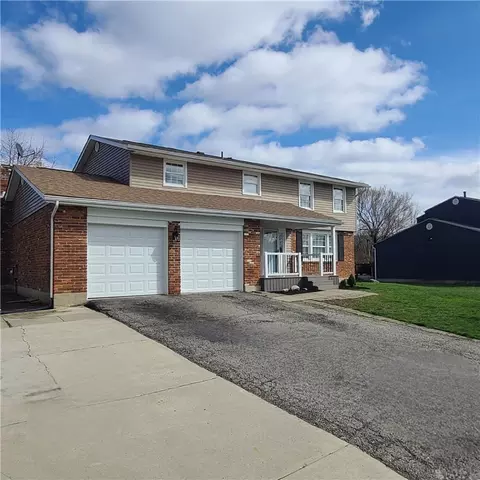 5550 Olive Tree Dr, Dayton, OH 45426