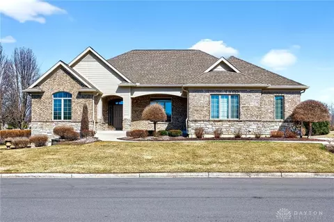 2184 Annandale Pl, Xenia, OH 45385