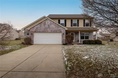 8680 Plum Creek Ct, Franklin, OH 45005