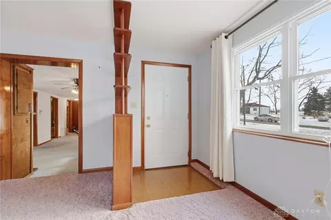 Entry Way - 5210 Kerns Rd, Springfield, OH 45502 photo 1 of 2