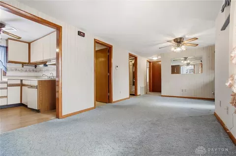 Living - 5210 Kerns Rd, Springfield, OH 45502 photo 7 of 8