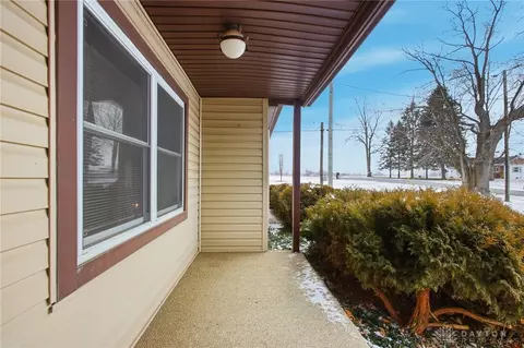 Exterior - 5210 Kerns Rd, Springfield, OH 45502 photo 4 of 18