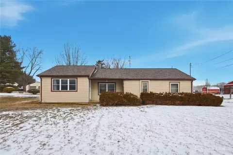 5210 Kerns Rd, Springfield, OH 45502