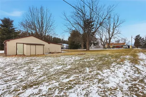 Exterior - 5210 Kerns Rd, Springfield, OH 45502 photo 11 of 18