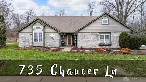 735 Chaucer Ln, Tipp City, OH 45371