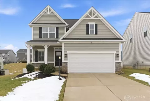 2799 Riverstone Dr, Xenia, OH 45385