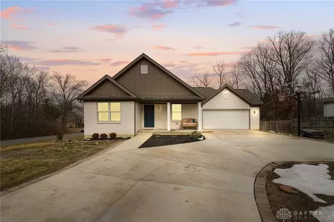 7533 W Whitehall Cir, West Chester, OH 45069