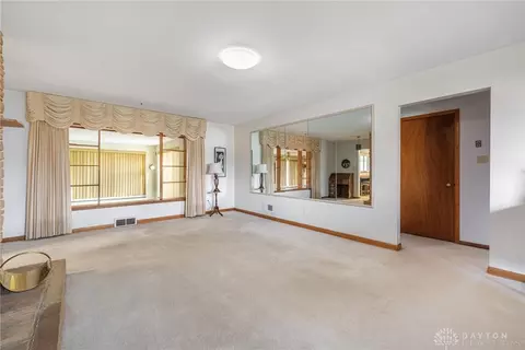 4816 Far Hills Ave, Kettering, OH 45429 photo 3
