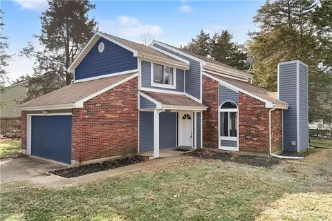 6039 Edna Oaks Ct, Dayton, OH 45459