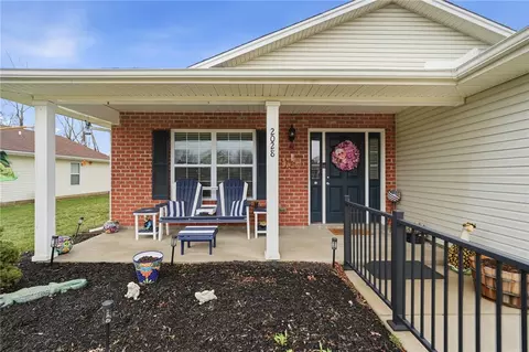 2028 Jackson Ln, Middletown, OH 45044 photo 3