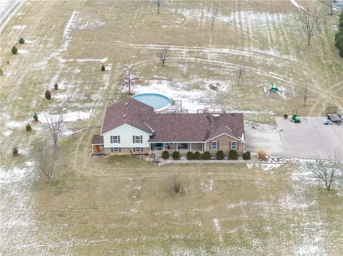 View/Area - 929 N Tecumseh Rd, Springfield, OH 45504 photo 5 of 12