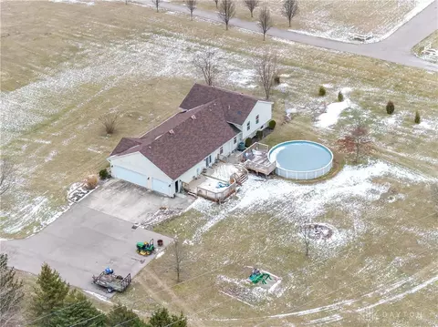 View/Area - 929 N Tecumseh Rd, Springfield, OH 45504 photo 8 of 12