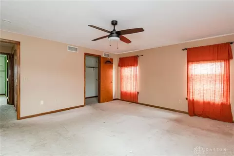 Bedroom - 929 N Tecumseh Rd, Springfield, OH 45504 photo 2 of 7