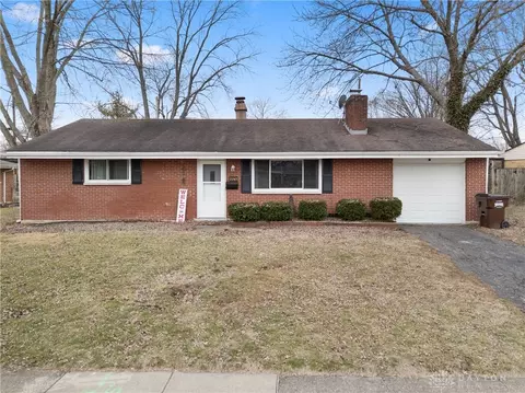 Exterior - 2267 Yorkshire Pl, Kettering, OH 45419 photo 2 of 6