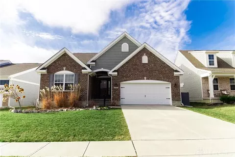 8127 Cherry Birch Dr, Tipp City, OH 45371