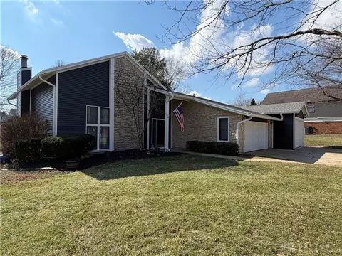 143 Timberside Ct, Springboro, OH 45066